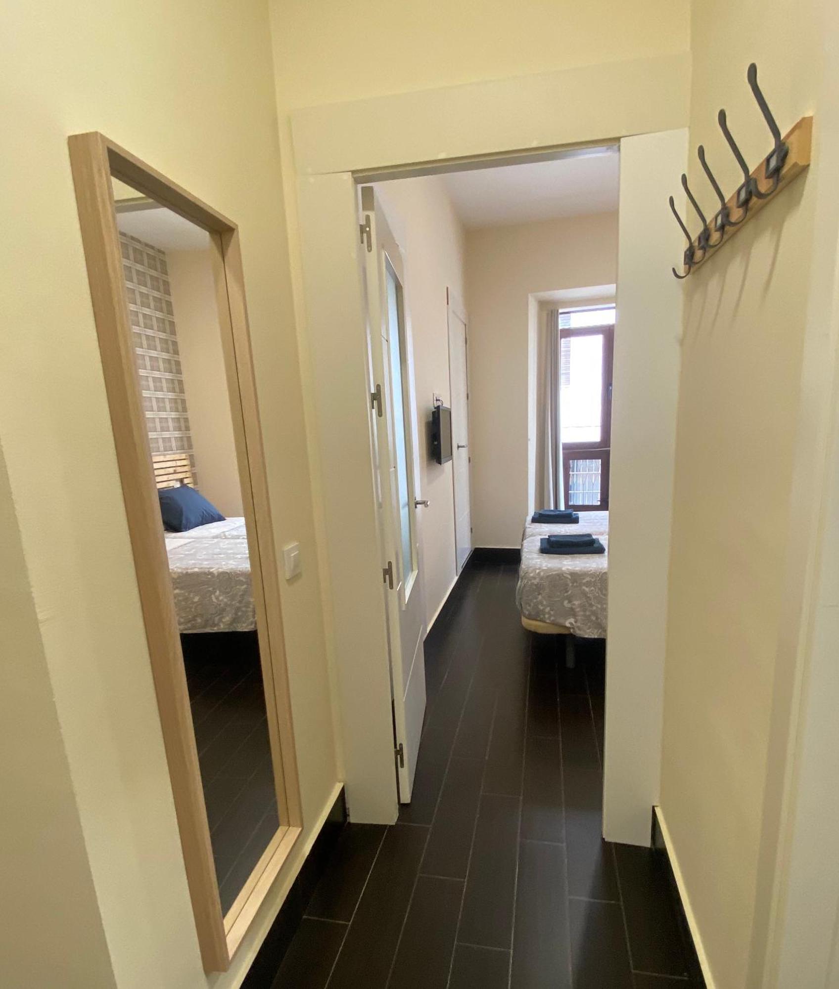 Aym Places Maestranza Apartman Sevilla Szoba fotó