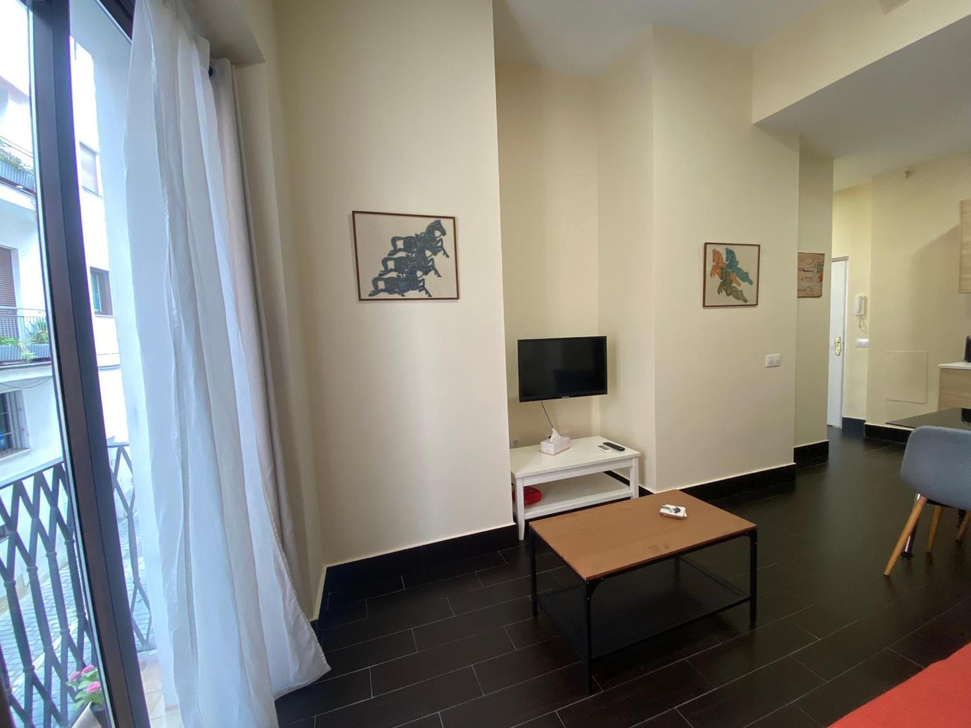 Aym Places Maestranza Apartman Sevilla Szoba fotó